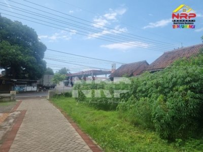 Dijual Tanah Strategis Siap Bangun di tepi Jl. Raya Bajulmati