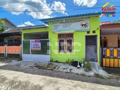 dijual rumah 2 lantai di banjarsari banyuwangi