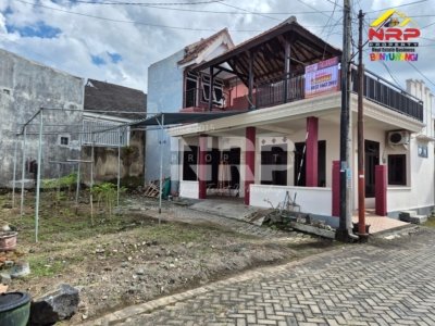 Dijual Rumah 2 Lantai + Tanah Kosong Siap Huni di Perumahan Brawijaya Residence – Banyuwangi