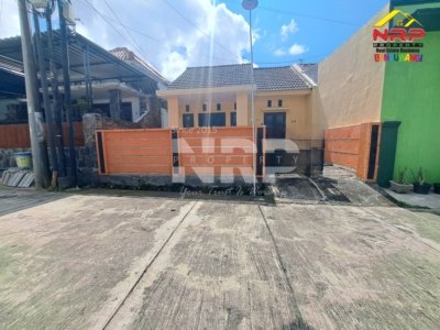rumah dijual di perum gading dadapan banyuwangi