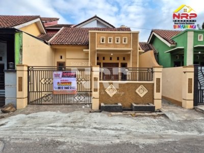 Dijual Rumah 2 Lantai Siap Huni di Klatak – Banyuwangi
