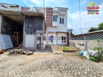 Rumah 2 Lantai Siap Huni di Jl. Kepiting Banyuwangi – Lokasi Strategis Pusat Kota