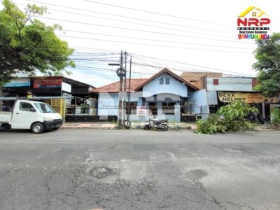 Disewakan Rumah Luas & Strategis di Jl. Brawijaya, Banyuwangi – Cocok untuk Kantor & Mess Karyawan