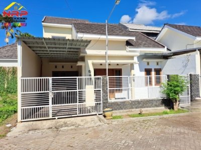 Dijual Rumah Cantik 2 Lantai Siap Huni di Perumahan Brawijaya Residence Banyuwangi – Lokasi Strategis Dekat Kampus & Pusat Kota11