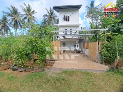 Dijual Rumah Minimalis dengan 3 Lantai - Sukowidi, Banyuwangi
