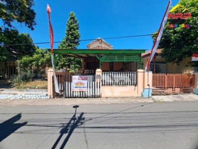 Dijual Rumah Klasik Murah 2 Lantai di Panderejo- Banyuwangi