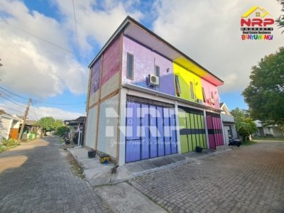 Disewakan Rumah 2 Lantai dengan Furniture di Kebalenan - Banyuwangi