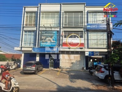 Ruko 3 lantai disewakan di Pakis Banyuwangi