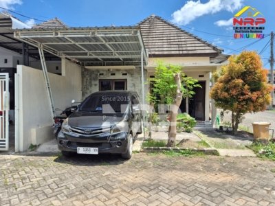 dijual RUMAH MADANIA GENTENG HOOK0
