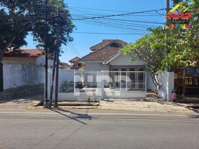 Disewakan Rumah luas dan Prospek di Kebalenan - Banyuwangi